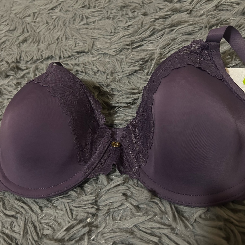 Natori  sexy beautiful